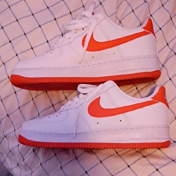 Nike Kids' White & Orange Air Force 1 Low Sneakers - Picture 2 of 4